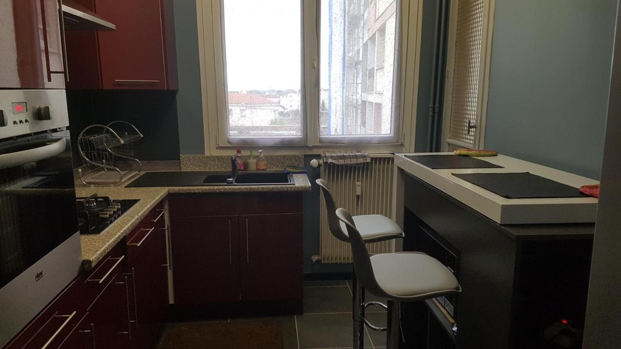 F3 Apartment *